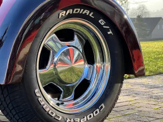 878 (9)