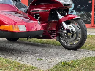 859 (4)