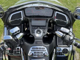 305 (14)