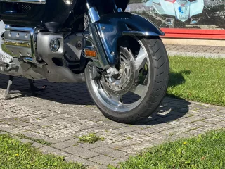 137 (3)