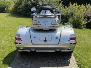 368 (8)