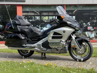 208 (3)