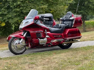 859 (11)