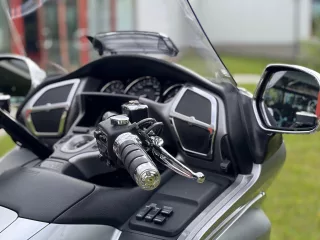 73 (4)