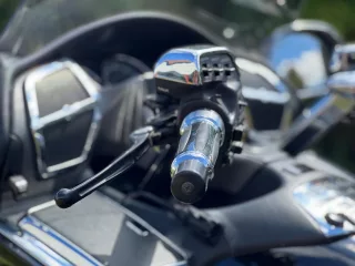 62 (8)