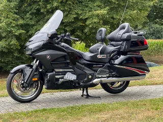 850 (10)