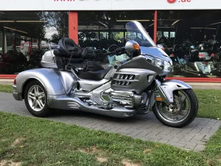 Fahrzeuge_15033_02