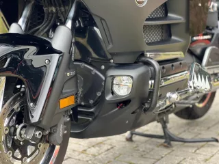 850 (12)