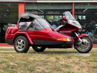 859 (3)